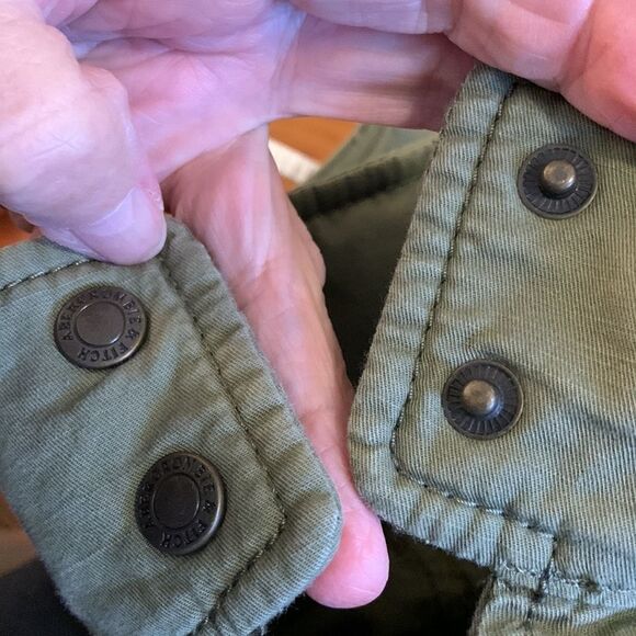 Abercrombie and Fitch Army green Small utility vest - Picture 6 of 11